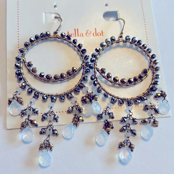 STELLA & DOT hoop earrings NWT - Picture 2 of 3